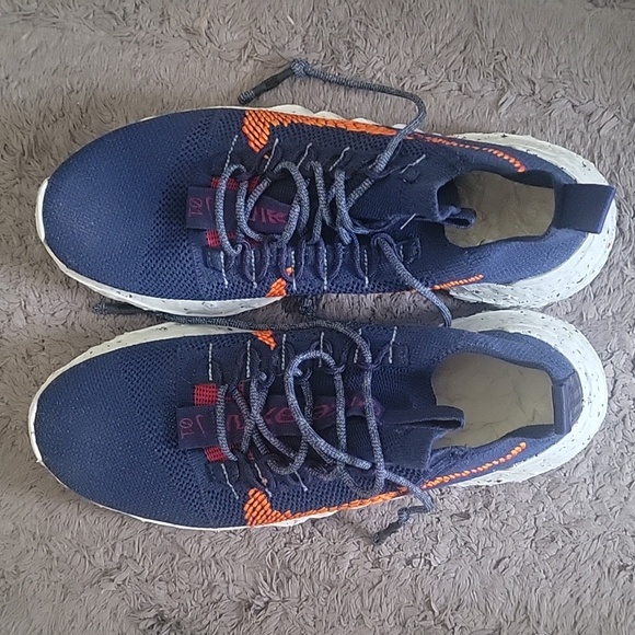 Nike sneakers - Picture 2 of 4